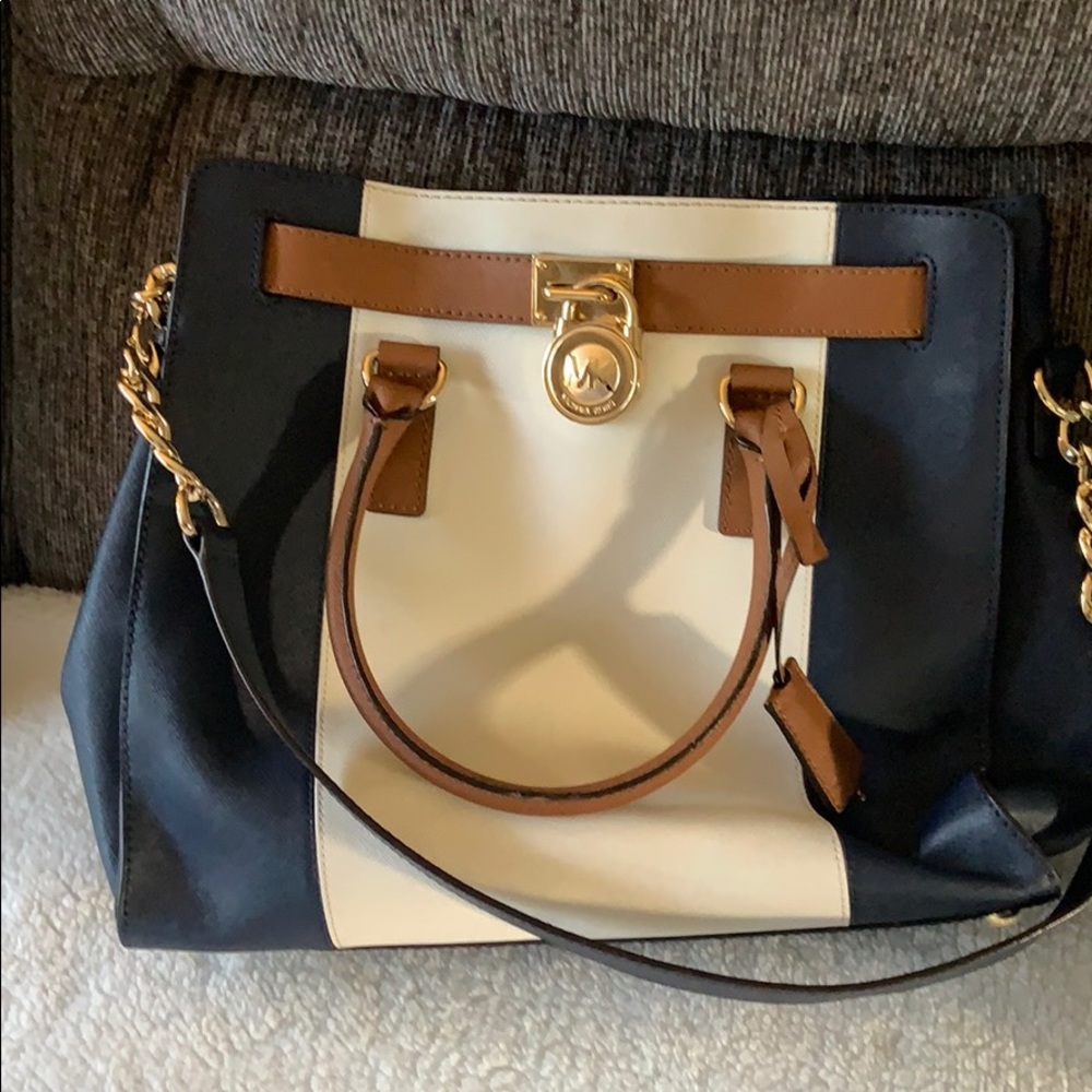 Michael Kors purse